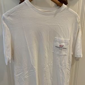 Vineyard Vines t-shirt